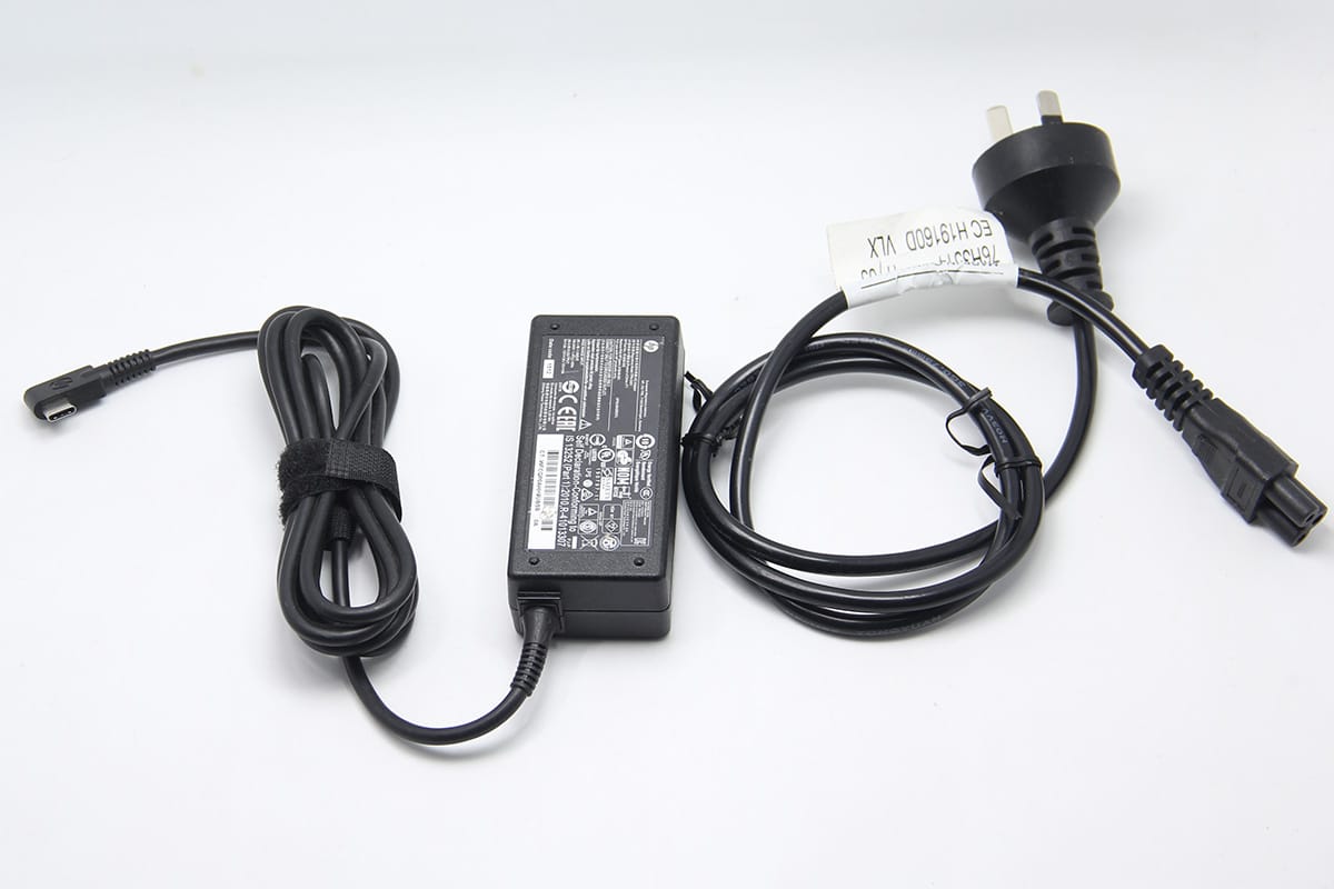原装45W惠普幽灵HP spectre 13 Elite x2 1012 TYPE-C电源适配器 TPN-CA01 原装45W惠普幽灵HP spectre 13 Elite x2 1012 TYPE-C电源适配器 TPN-CA01