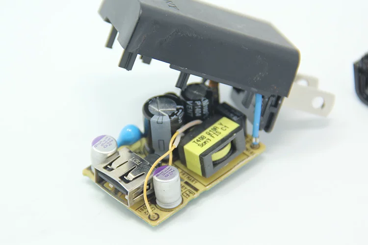 原装索尼AC-UUD11手机平板相机 充电宝充电器5V 1.5A 电源适配器