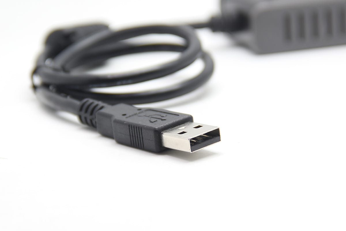 原装美国品牌USB外置小显卡电脑外接多屏炒股办公USB转VGA适配器USB 2.0外部视频和图形卡| 多显示器| USB供电| 支持Windows® 产品编号：USB2VGAE2