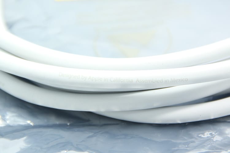 原装进口堆叠线 591-0302 4GB fibre optic r76 3m长服务器线 原装进口堆叠线 591-0302 4GB fibre optic r76 3m长服务器线