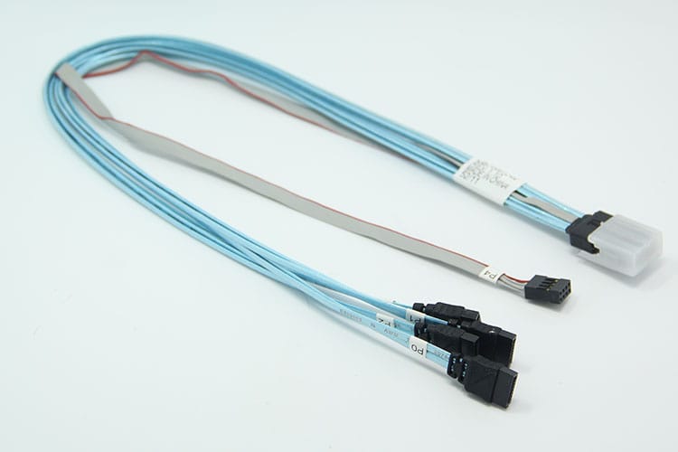 原装mini SAS to 4*SATA mini sas 1转4SATA CBL-0097L-02 原装mini SAS to 4*SATA mini sas 1转4SATA CBL-0097L-02