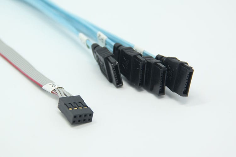 原装mini SAS to 4*SATA mini sas 1转4SATA CBL-0097L-02 原装mini SAS to 4*SATA mini sas 1转4SATA CBL-0097L-02