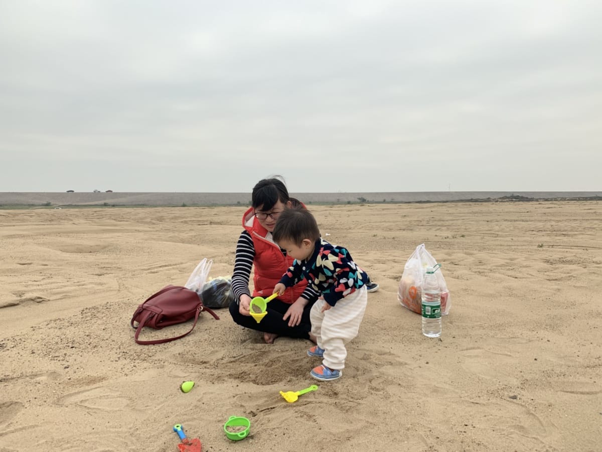 周末沙滩 陪伴 周末沙滩 陪伴