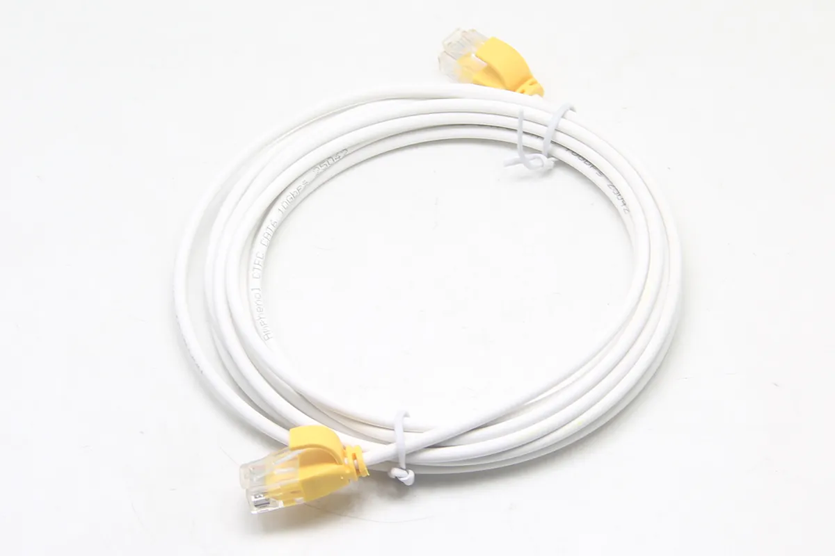安费诺工业级超细Cat6万兆网线3米 28AWG极细机身 10Gbps高速传输