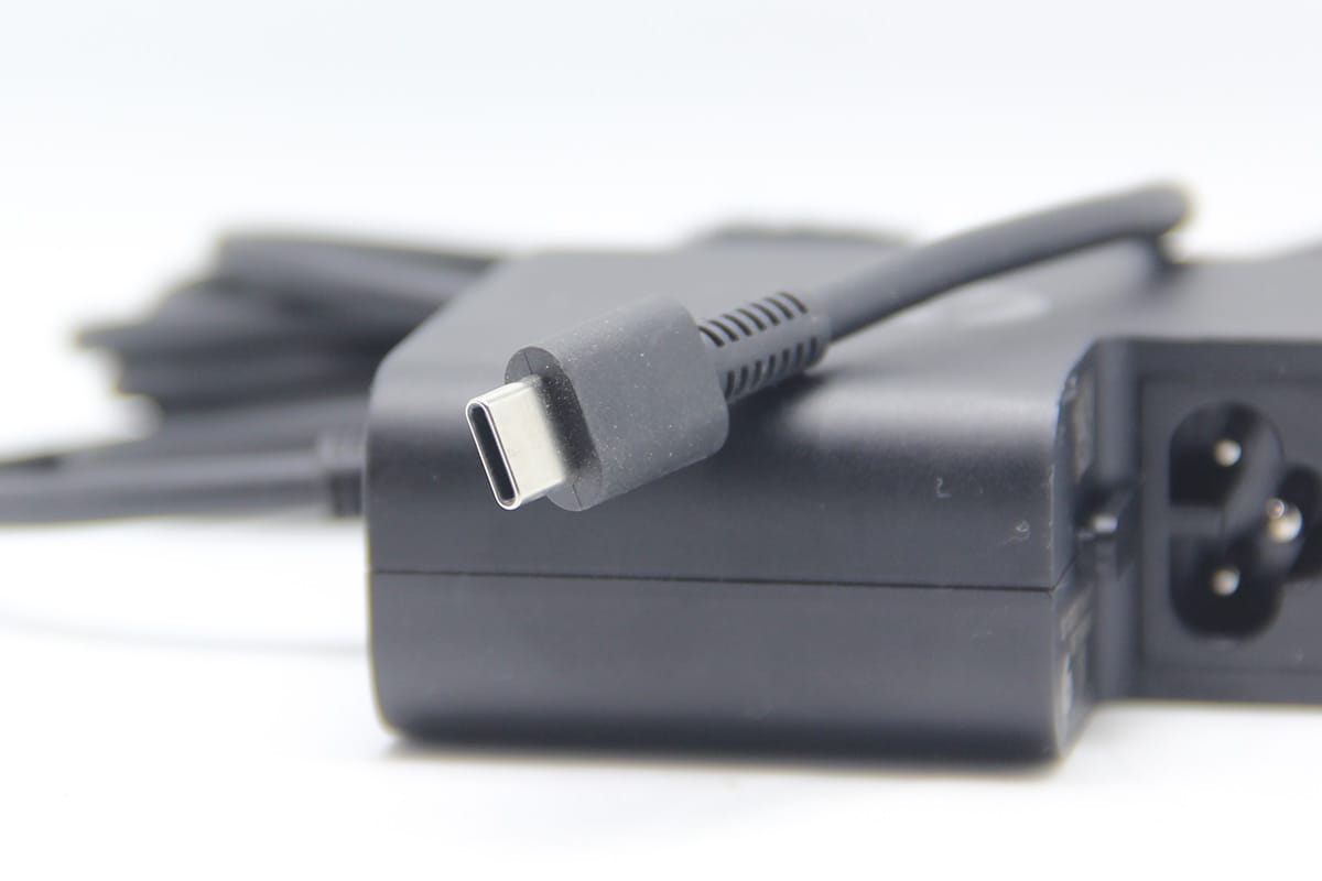 惠普多电压65瓦USB-C旅行TYPE-C电源充电适配器PD3.0 5V 3A/9V 3A/10V 5A/12V 5A/15V 4.33A/20V 3.25A 惠普多电压65瓦USB-C旅行TYPE-C电源充电适配器PD3.0 5V 3A/9V 3A/10V 5A/12V 5A/15V 4.33A/20V 3.25A