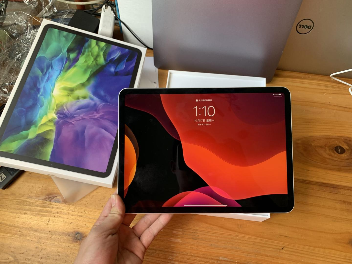 新增iPad pro 测试设备一台，教育优惠入手，送了个耳机