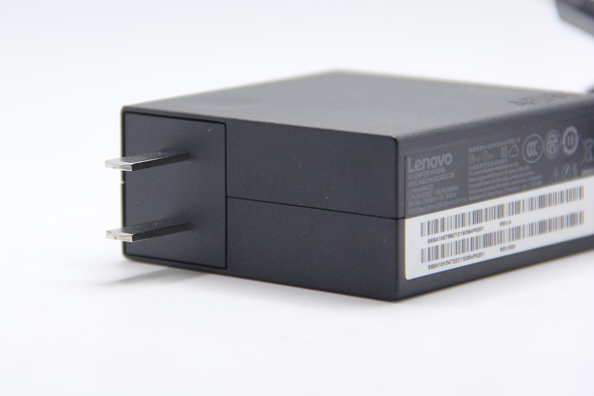 联想thinkpad电脑便携式USB-C电源充电器45W PD2.0多电压输出供电 联想thinkpad电脑便携式USB-C电源充电器45W PD2.0多电压输出供电