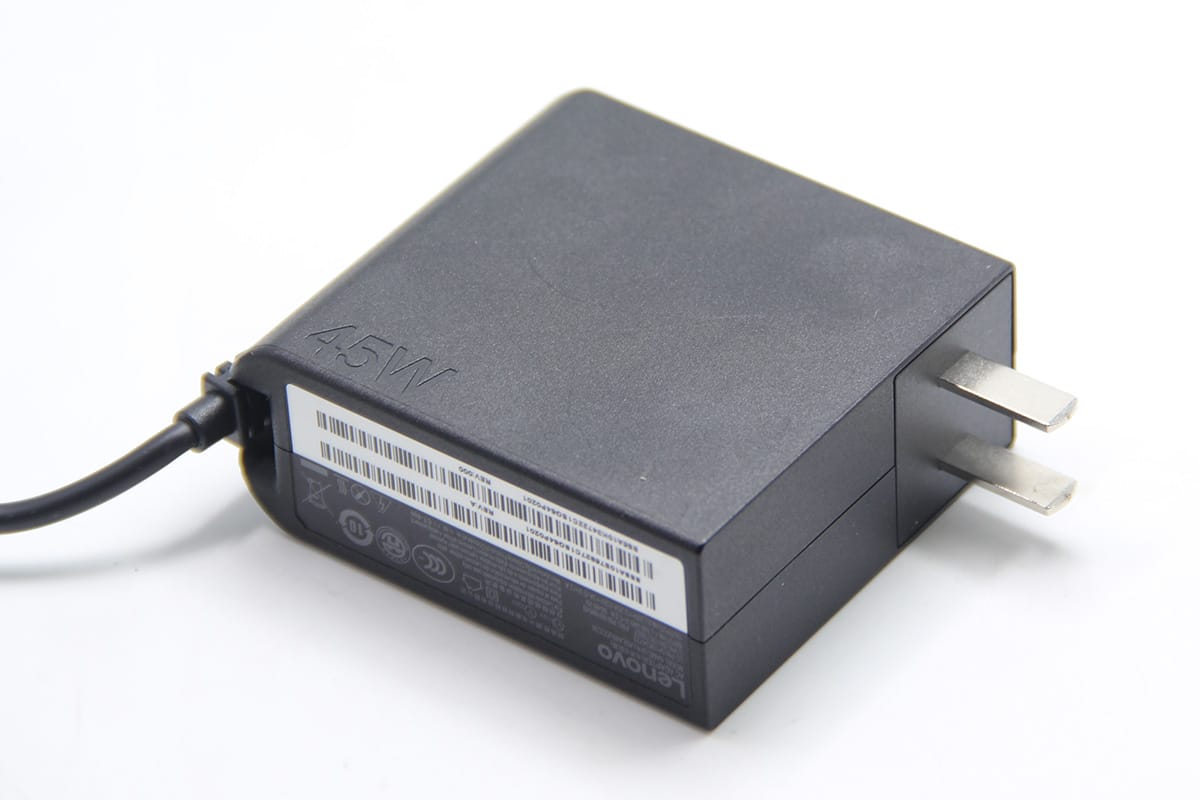 联想thinkpad电脑便携式USB-C电源充电器45W PD2.0多电压输出供电 联想thinkpad电脑便携式USB-C电源充电器45W PD2.0多电压输出供电