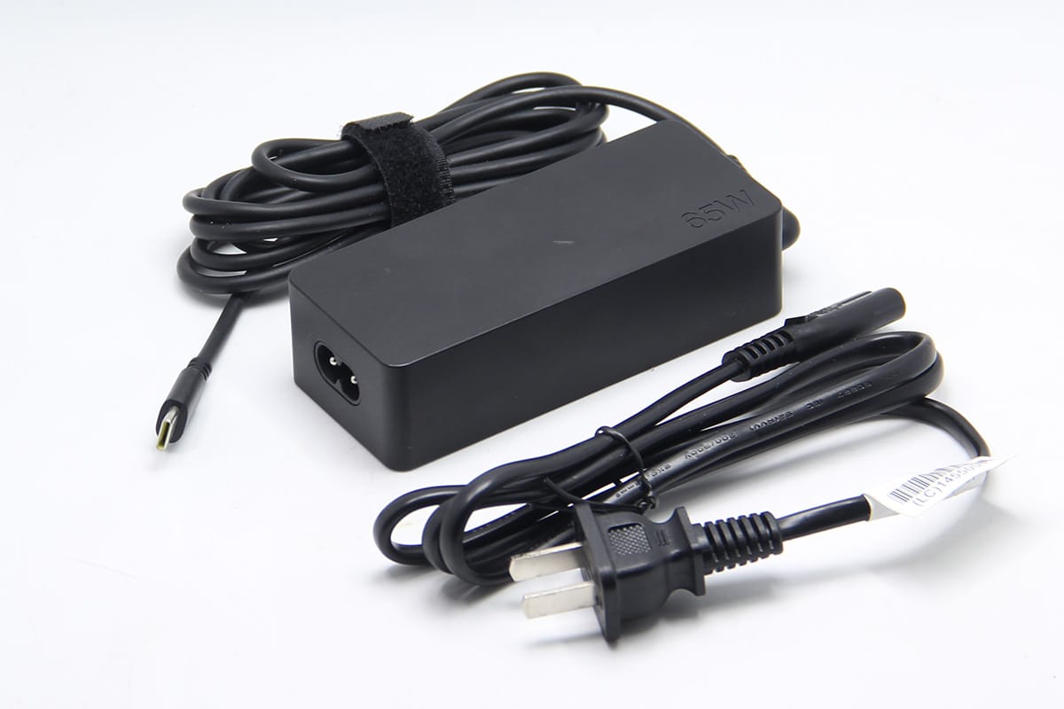 联想thinkpad电脑USB-C电源充电器 45W 65W PD3.0多电压输出供电 联想thinkpad电脑USB-C电源充电器 45W 65W PD3.0多电压输出供电
