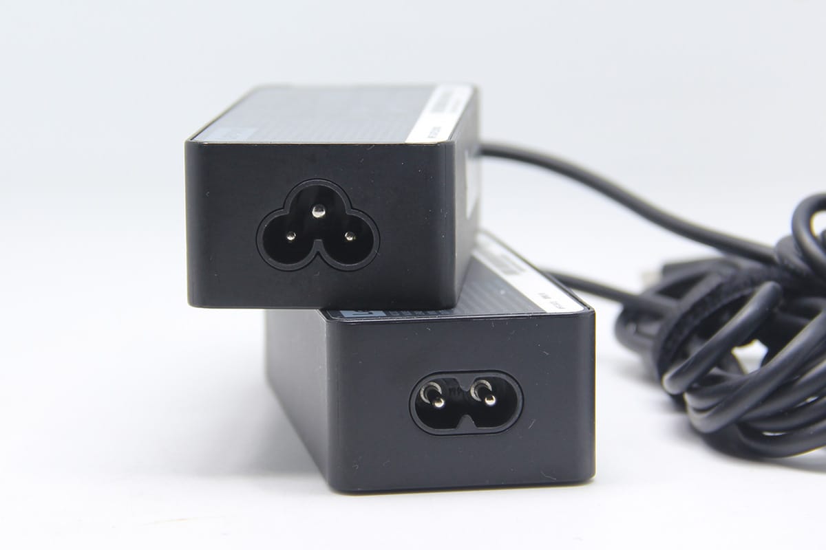 联想thinkpad电脑USB-C电源充电器 45W 65W PD3.0多电压输出供电 联想thinkpad电脑USB-C电源充电器 45W 65W PD3.0多电压输出供电