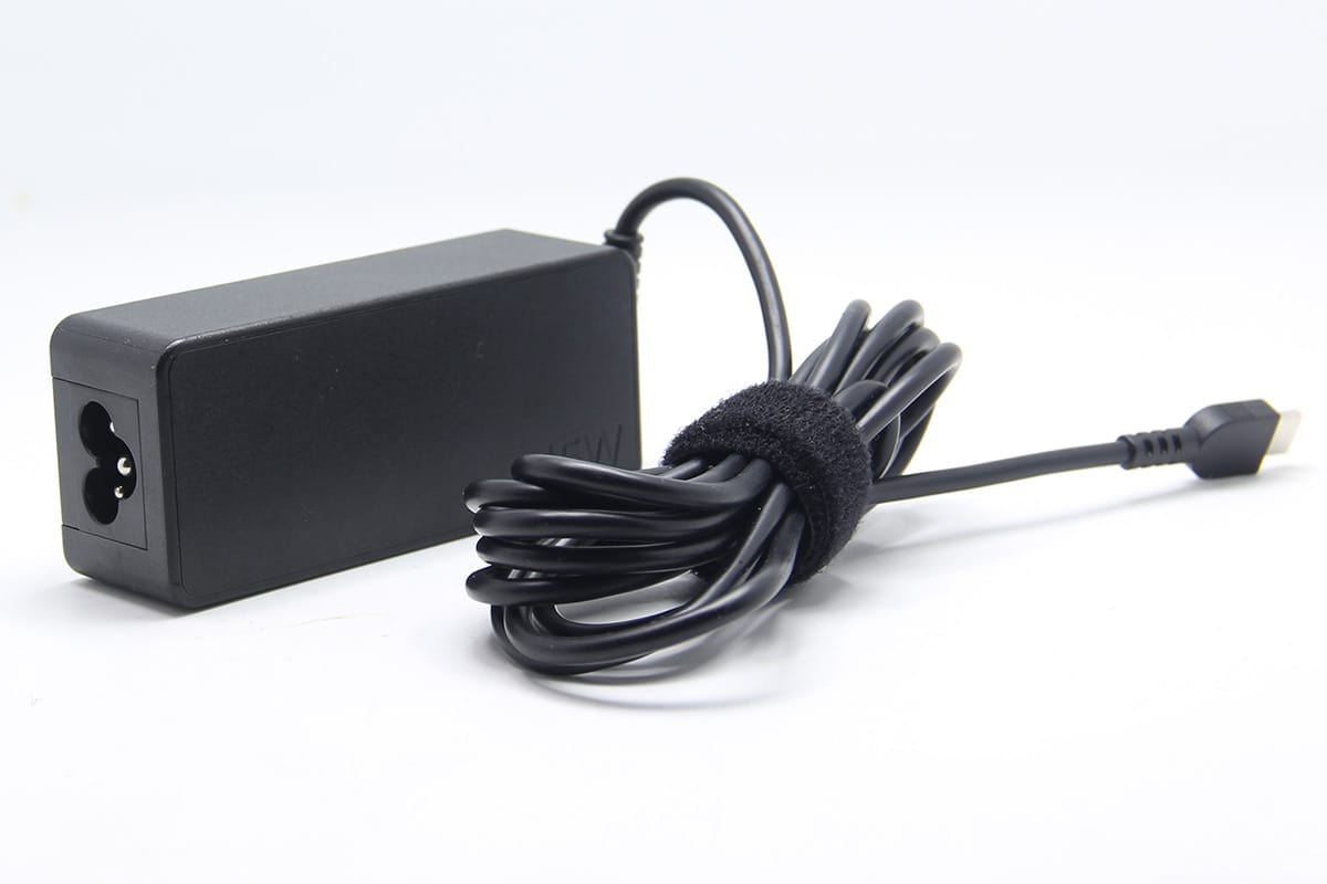 联想thinkpad电脑USB-C电源充电器 45W 65W PD3.0多电压输出供电 联想thinkpad电脑USB-C电源充电器 45W 65W PD3.0多电压输出供电