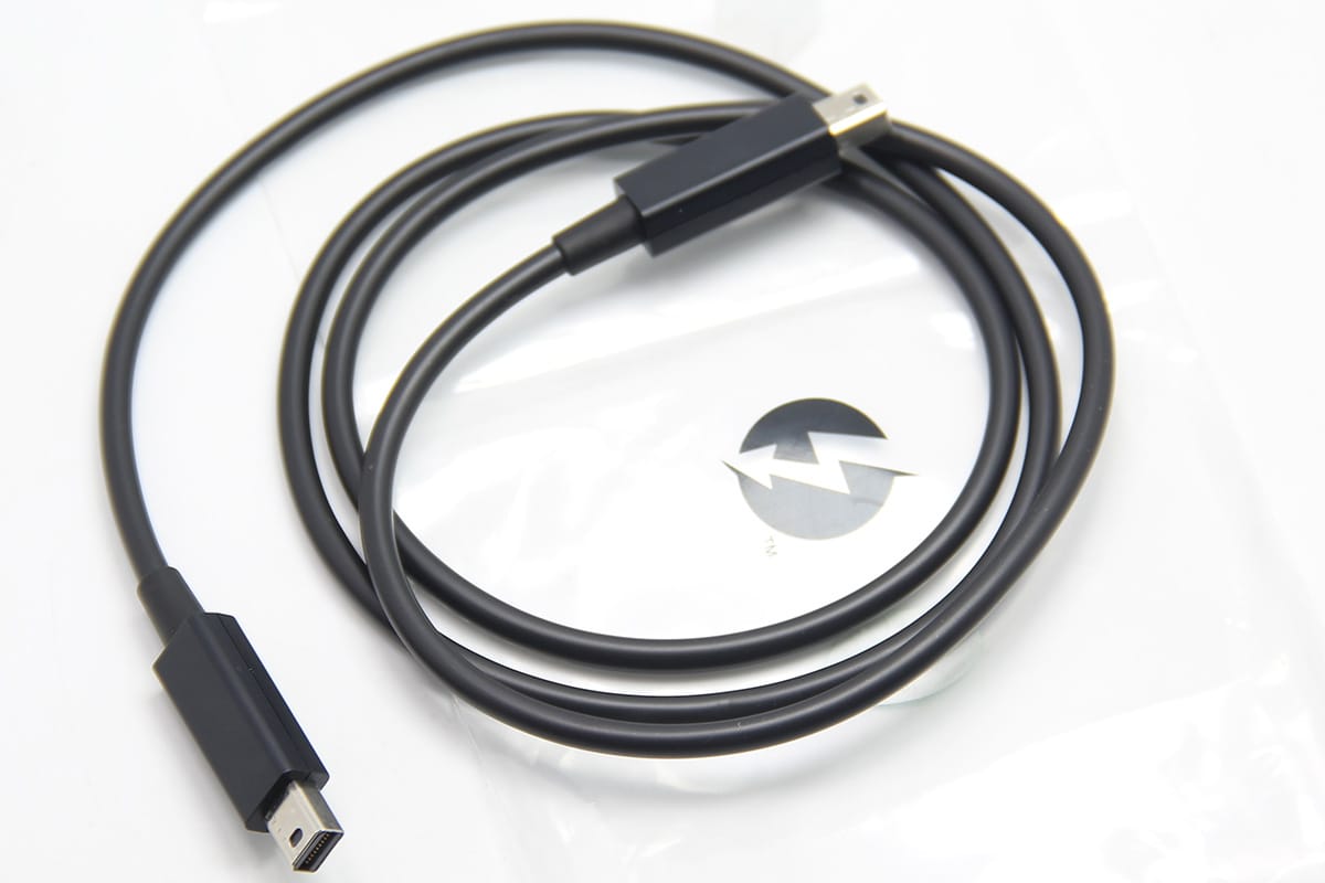 苹果1米雷电2数据线Thunderbolt2高速传输20G雷雳口雷电硬盘盒连接线 苹果1米雷电2数据线Thunderbolt2高速传输20G雷雳口雷电硬盘盒连接线
