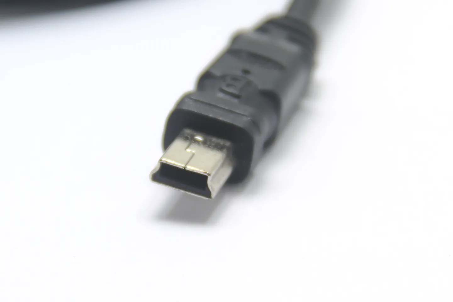 贝尔金1.8米 通用T口线 5pin Mini USB-B充电数据线行车记录仪相机MP3老年机充电线