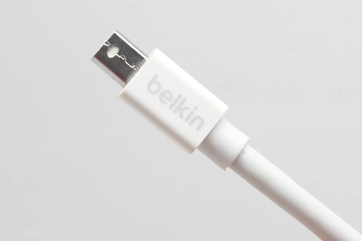 贝尔金苹果mac电脑 迷你DP转HDMI adapter高清线 4k 转接线 Belkin 4K Mini DisplayPort to HDMI Adapter 转换器