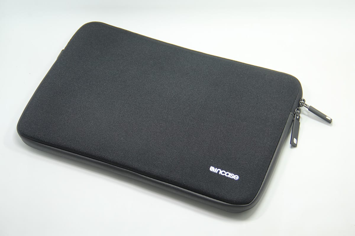 Incase macbook air pro reatina 11寸 12寸 13寸 15寸笔记本电脑包 内胆包 neoprene classic sleeve Incase macbook air pro reatina 11寸 12寸 13寸 15寸笔记本电脑包 内胆包 neoprene classic sleeve