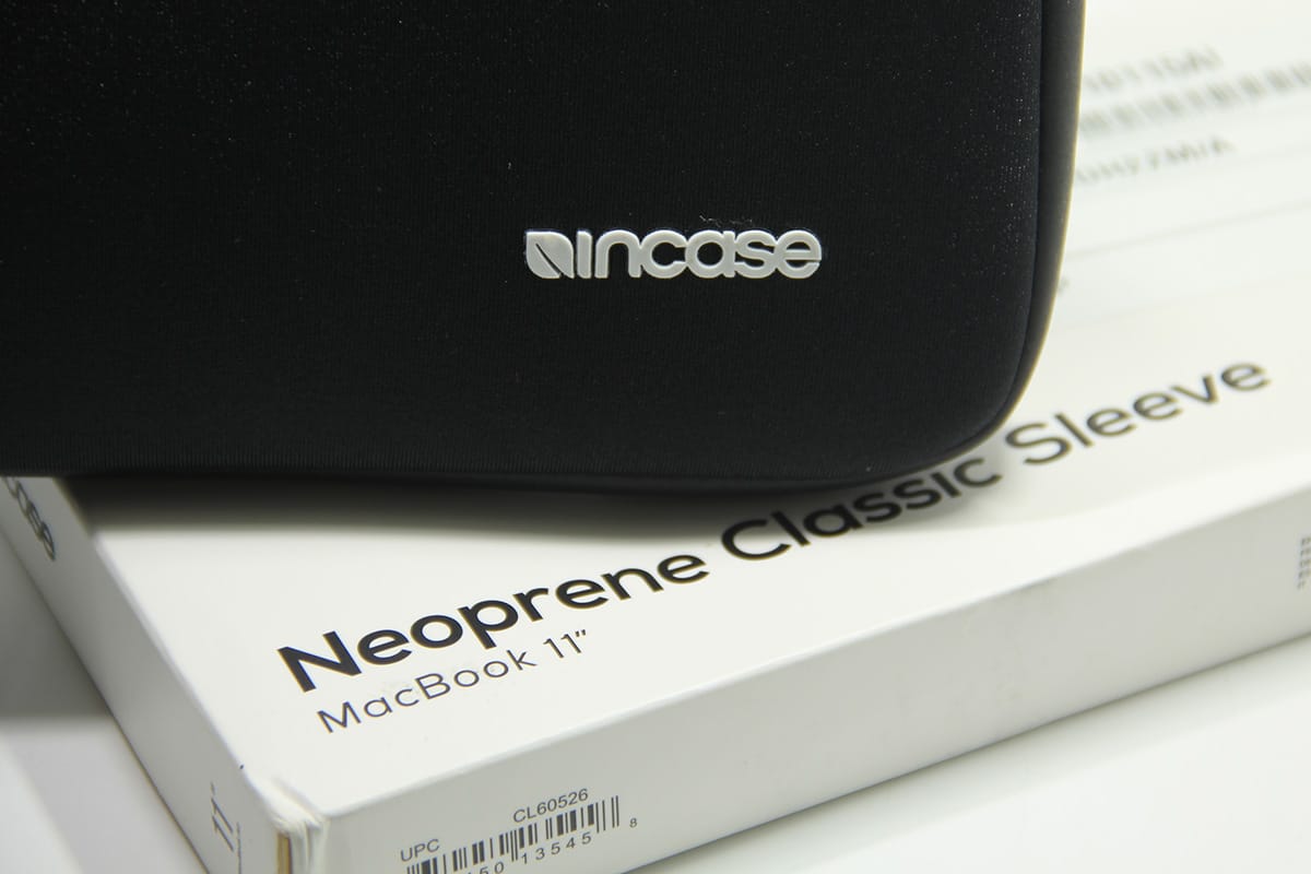 Incase macbook air pro reatina 11寸 12寸 13寸 15寸笔记本电脑包 内胆包 neoprene classic sleeve Incase macbook air pro reatina 11寸 12寸 13寸 15寸笔记本电脑包 内胆包 neoprene classic sleeve