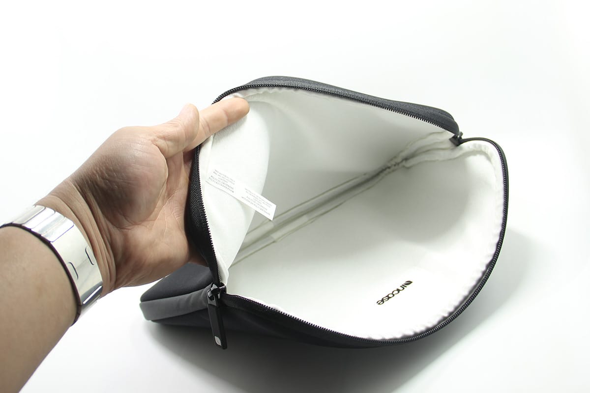 Incase macbook air pro reatina 11寸 12寸 13寸 15寸笔记本电脑包 内胆包 neoprene classic sleeve Incase macbook air pro reatina 11寸 12寸 13寸 15寸笔记本电脑包 内胆包 neoprene classic sleeve