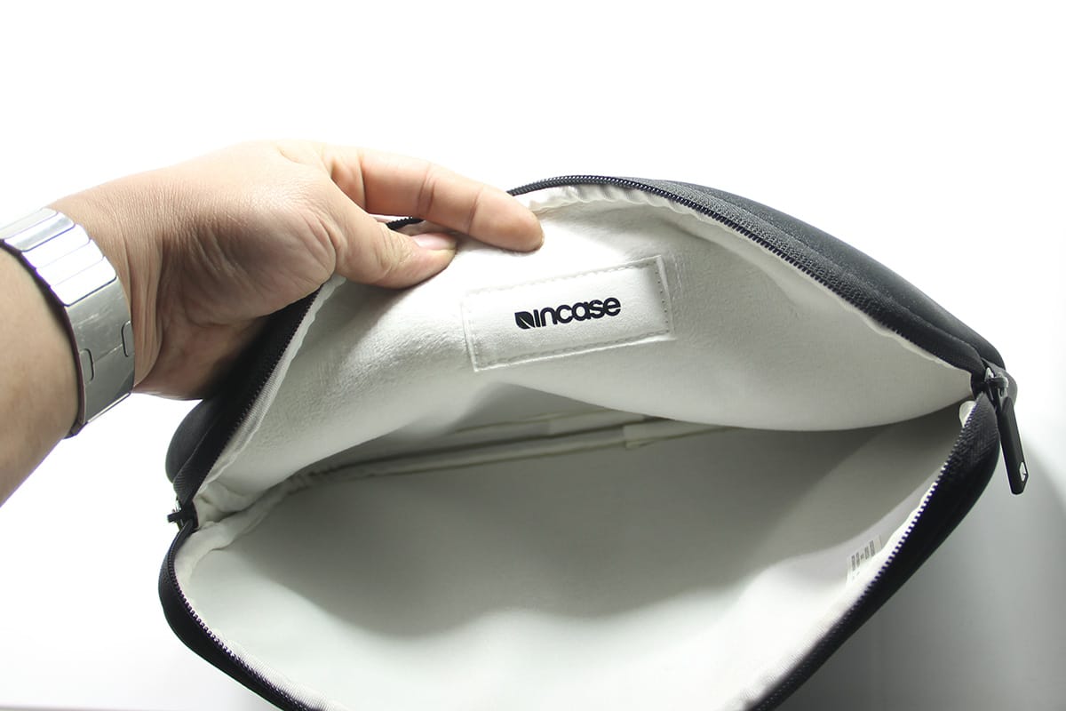 Incase macbook air pro reatina 11寸 12寸 13寸 15寸笔记本电脑包 内胆包 neoprene classic sleeve Incase macbook air pro reatina 11寸 12寸 13寸 15寸笔记本电脑包 内胆包 neoprene classic sleeve