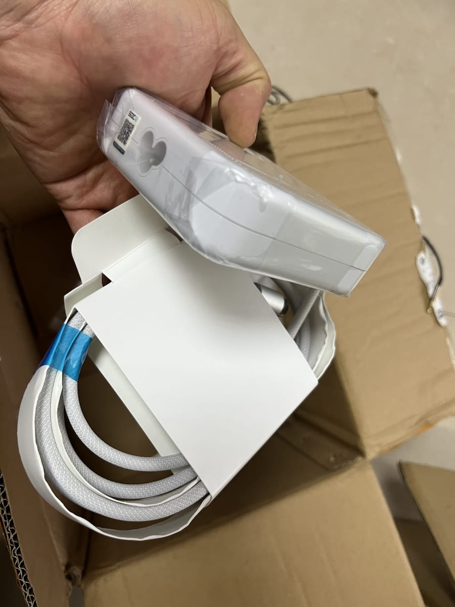 M1 iMac 143瓦电源适配器 A2388电源火牛 磁吸连接电源一体机充电器 M1 iMac 143瓦电源适配器 A2388电源火牛 磁吸连接电源一体机充电器