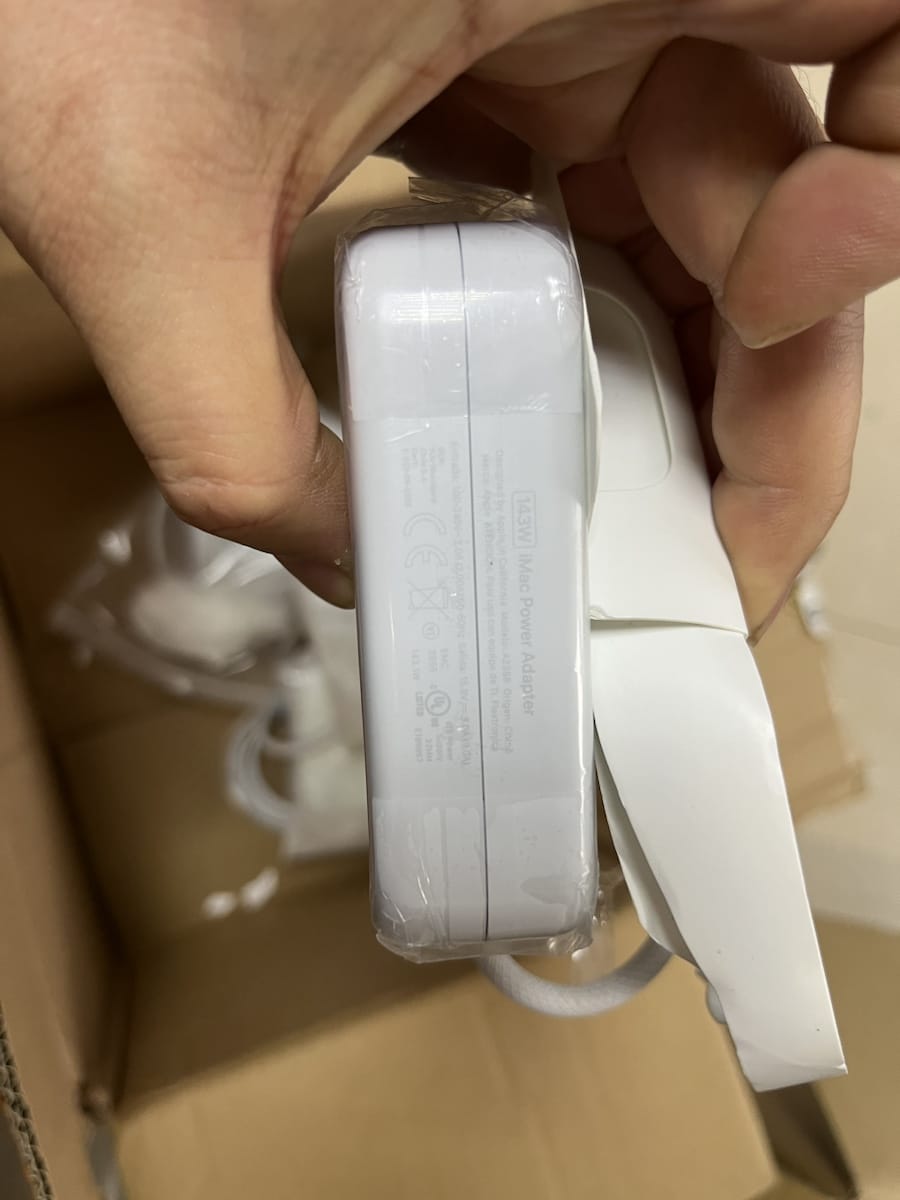 M1 iMac 143瓦电源适配器 A2388电源火牛 磁吸连接电源一体机充电器 M1 iMac 143瓦电源适配器 A2388电源火牛 磁吸连接电源一体机充电器