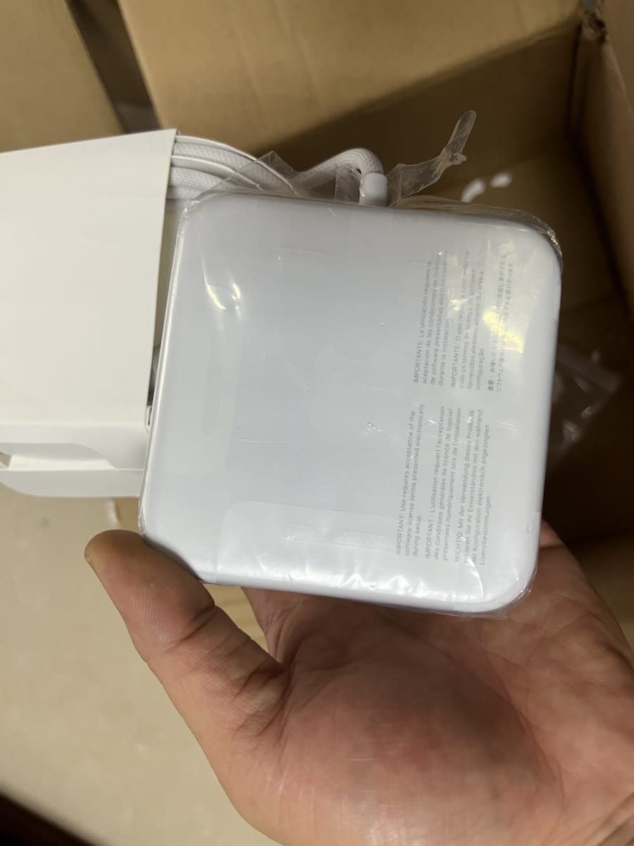 M1 iMac 143瓦电源适配器 A2388电源火牛 磁吸连接电源一体机充电器 M1 iMac 143瓦电源适配器 A2388电源火牛 磁吸连接电源一体机充电器