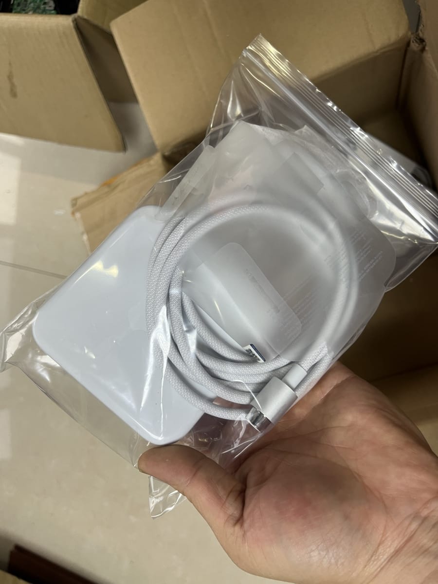 M1 iMac 143瓦电源适配器 A2388电源火牛 磁吸连接电源一体机充电器 M1 iMac 143瓦电源适配器 A2388电源火牛 磁吸连接电源一体机充电器