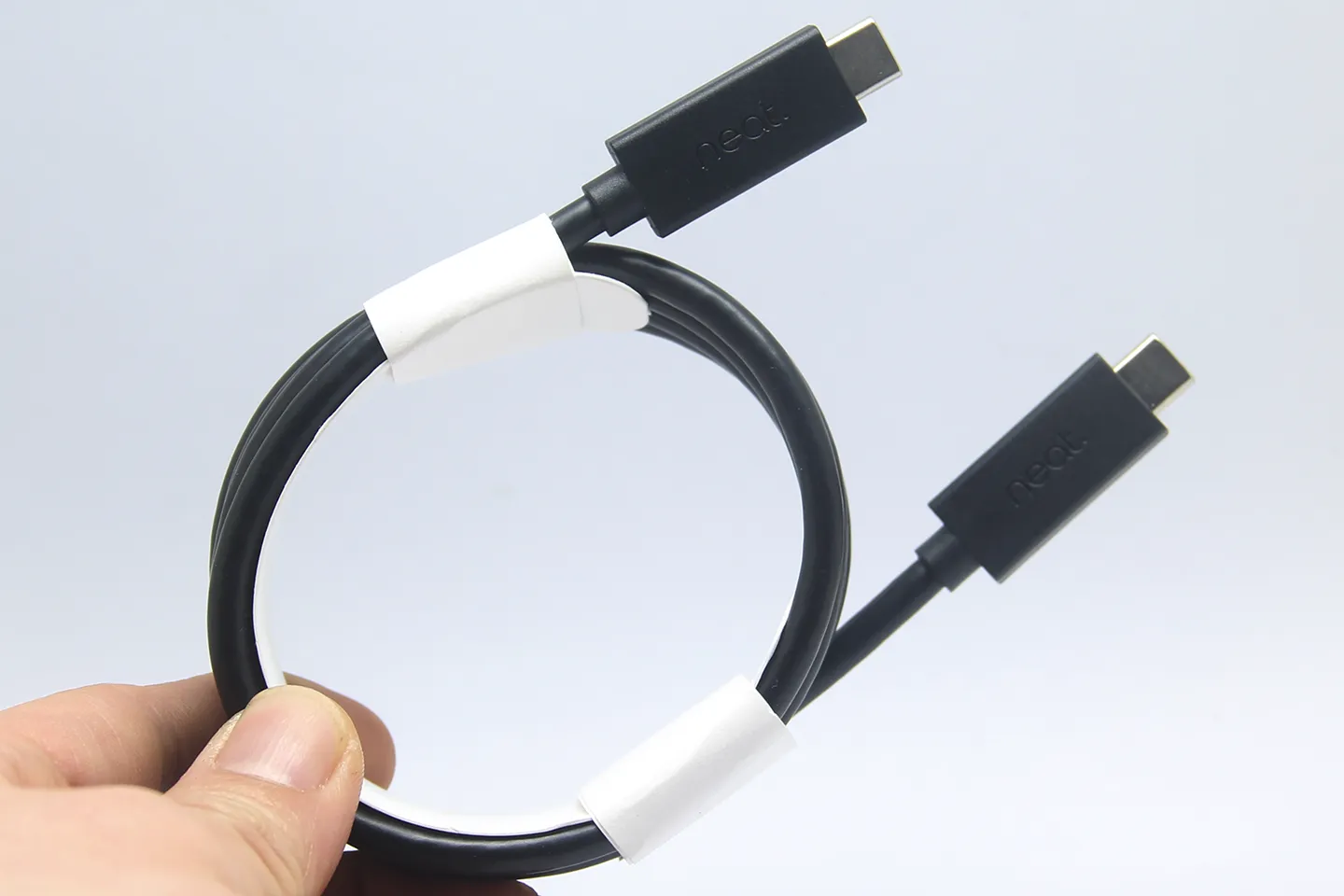 neat.全功能C数据线5A 100瓦 20G半速雷电 充电 显示器视频 数据传输线