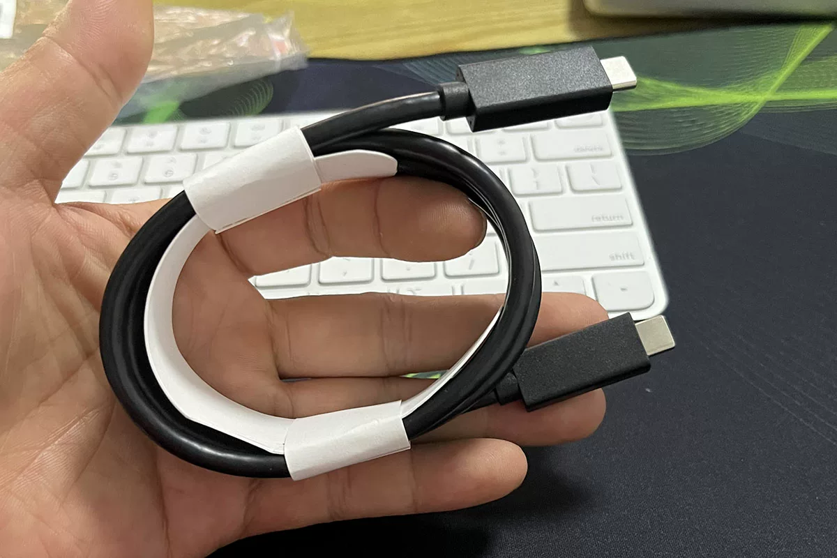 neat.全功能C数据线5A 100瓦 20G半速雷电 充电 显示器视频 数据传输线