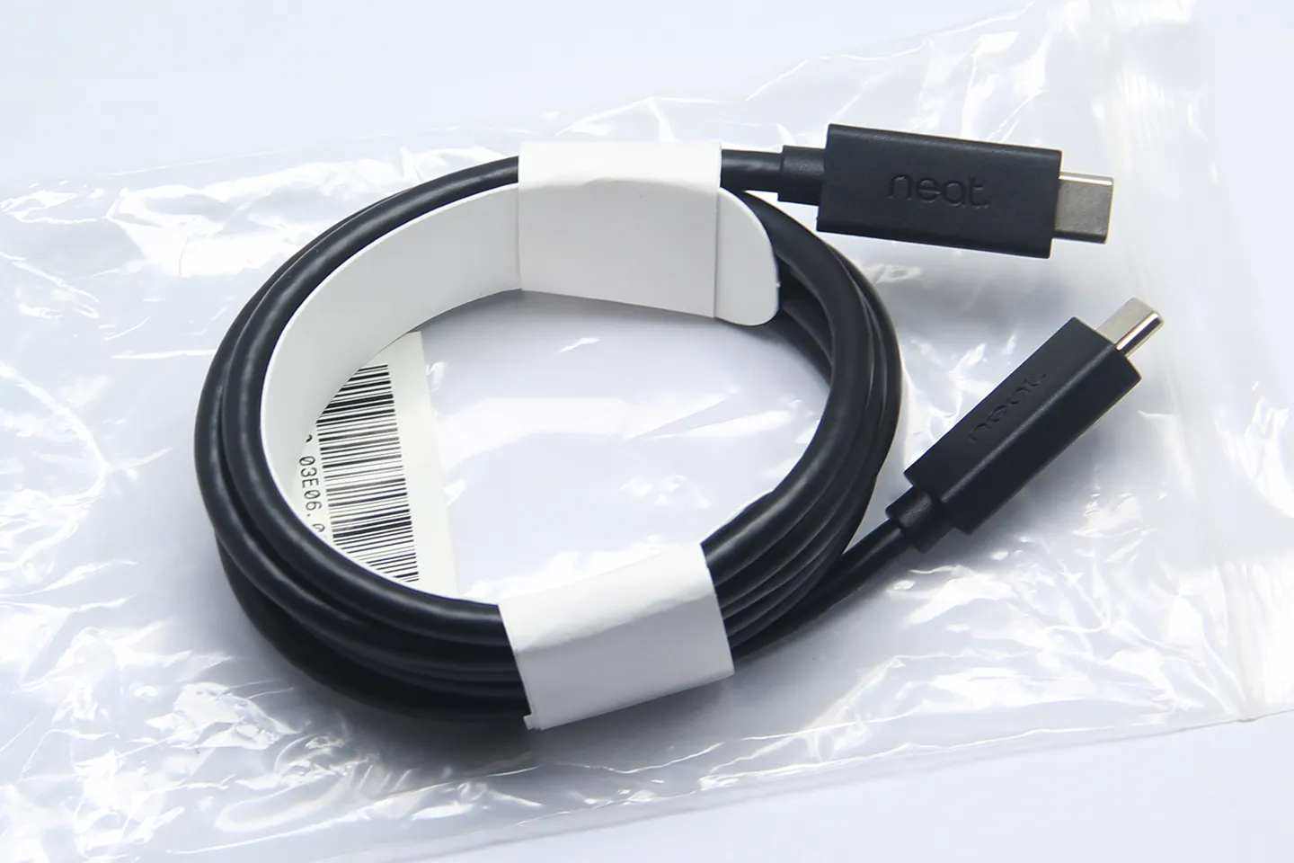 neat.全功能C数据线5A 100瓦 20G半速雷电 充电 显示器视频 数据传输线