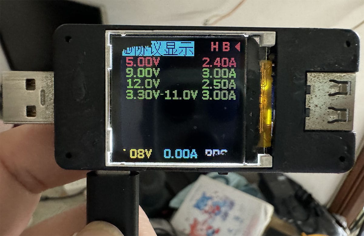 OMARS 铝合金外壳便携小巧PD30瓦点烟器车充手机快速充电协议全兼容华为/苹果/三星/LG等等