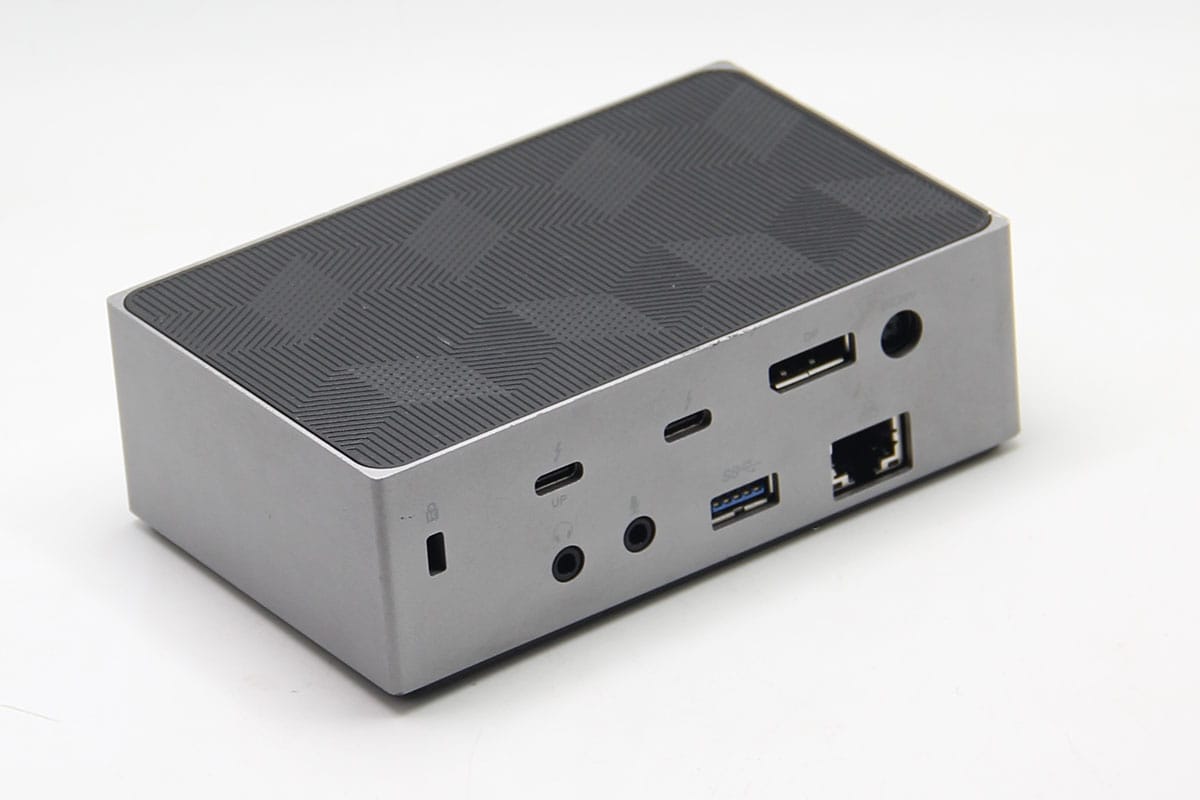 Thunderbolt™ 3 DV4K DOCK220 Docking Station with Power (Space Grey)兼容雷电3和全功能C扩展坞双4k 60hz 60瓦PD供电USBgen2 10G 网卡声卡