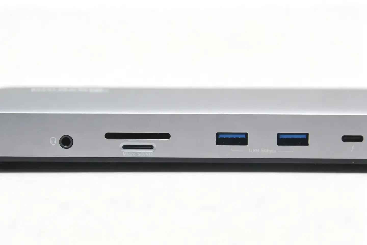 Plugable 雷电4扩展坞TBT-UDM Win/Mac电脑外扩双HDMI2.0 4K60hz or 8K /SD 96瓦PD 多接口Gen2