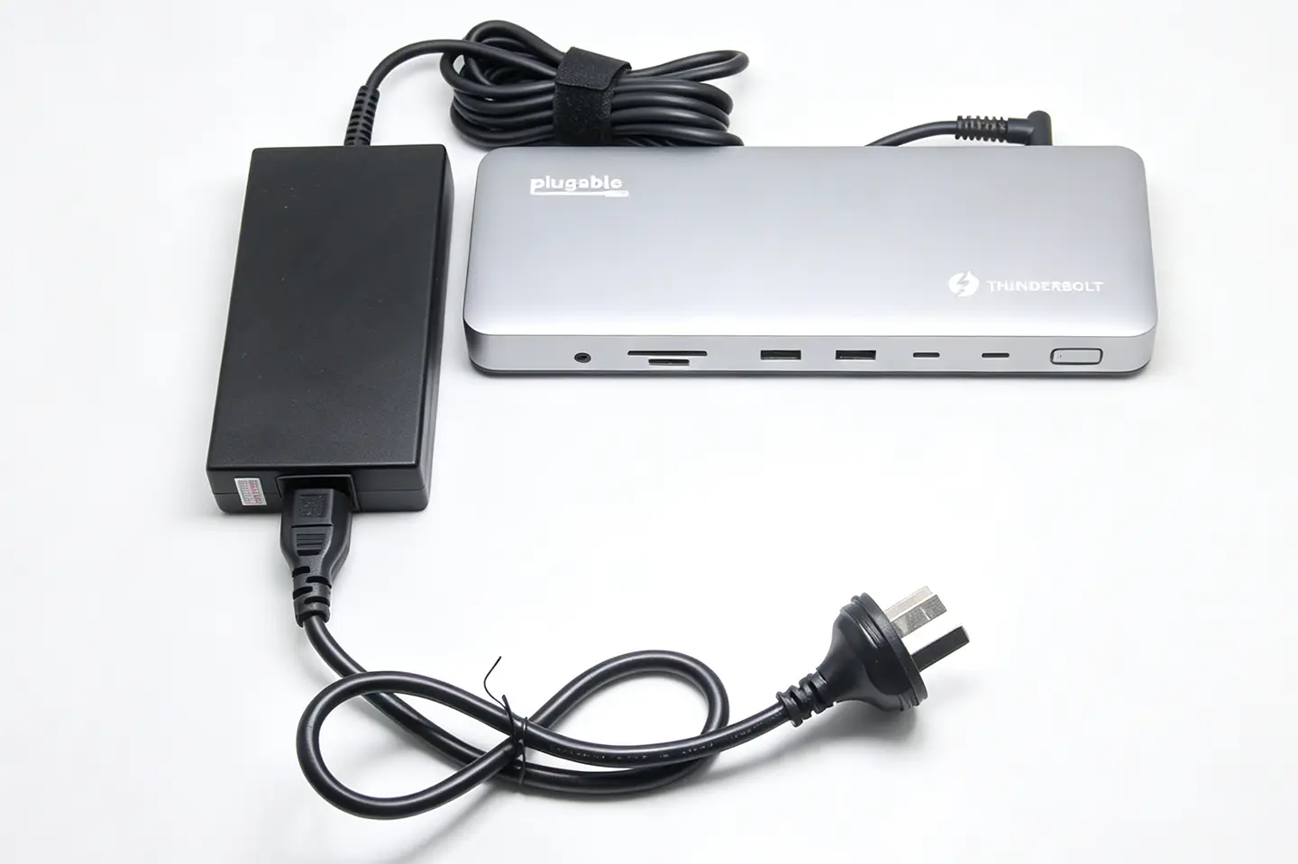Plugable 雷电4扩展坞TBT-UDM Win/Mac电脑外扩双HDMI2.0 4K60hz or 8K /SD 96瓦PD 多接口Gen2