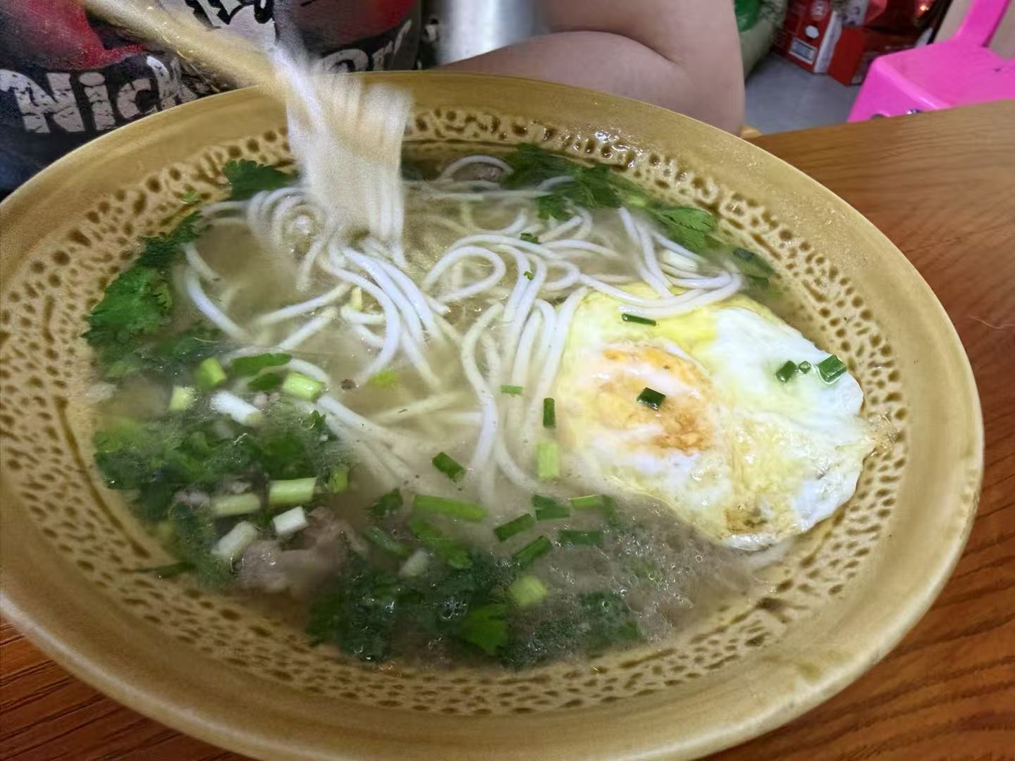 贵州榕江村超-途径这里正好驻足休息，早上起来吃完早餐-顺路来看看村超场地